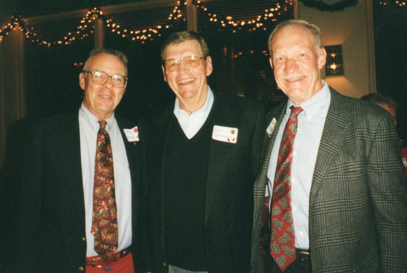 Social - Dec 2001 - Holiday Party - 10